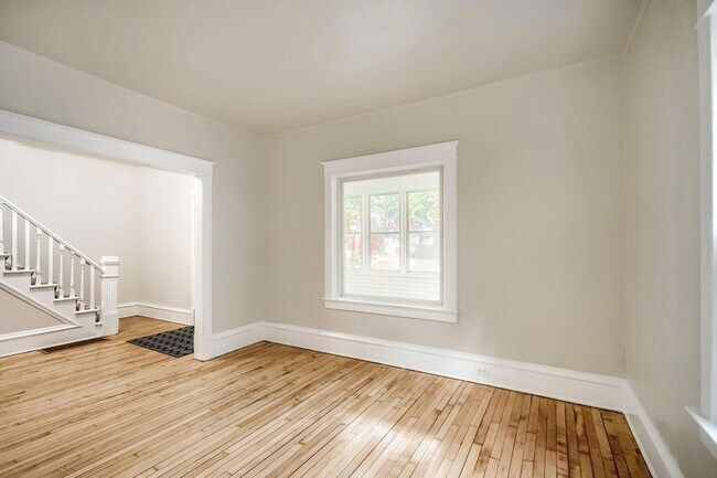 Building Photo - 3507 N Newton Ave