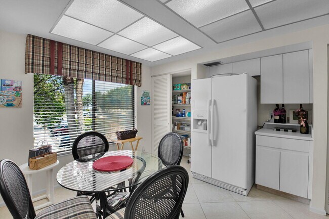 Building Photo - 7380 Clunie Pl