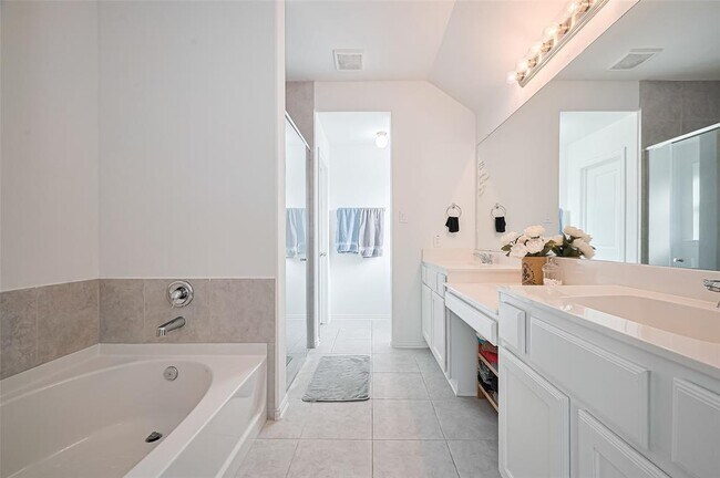 Building Photo - 30534 Night Heron Ln