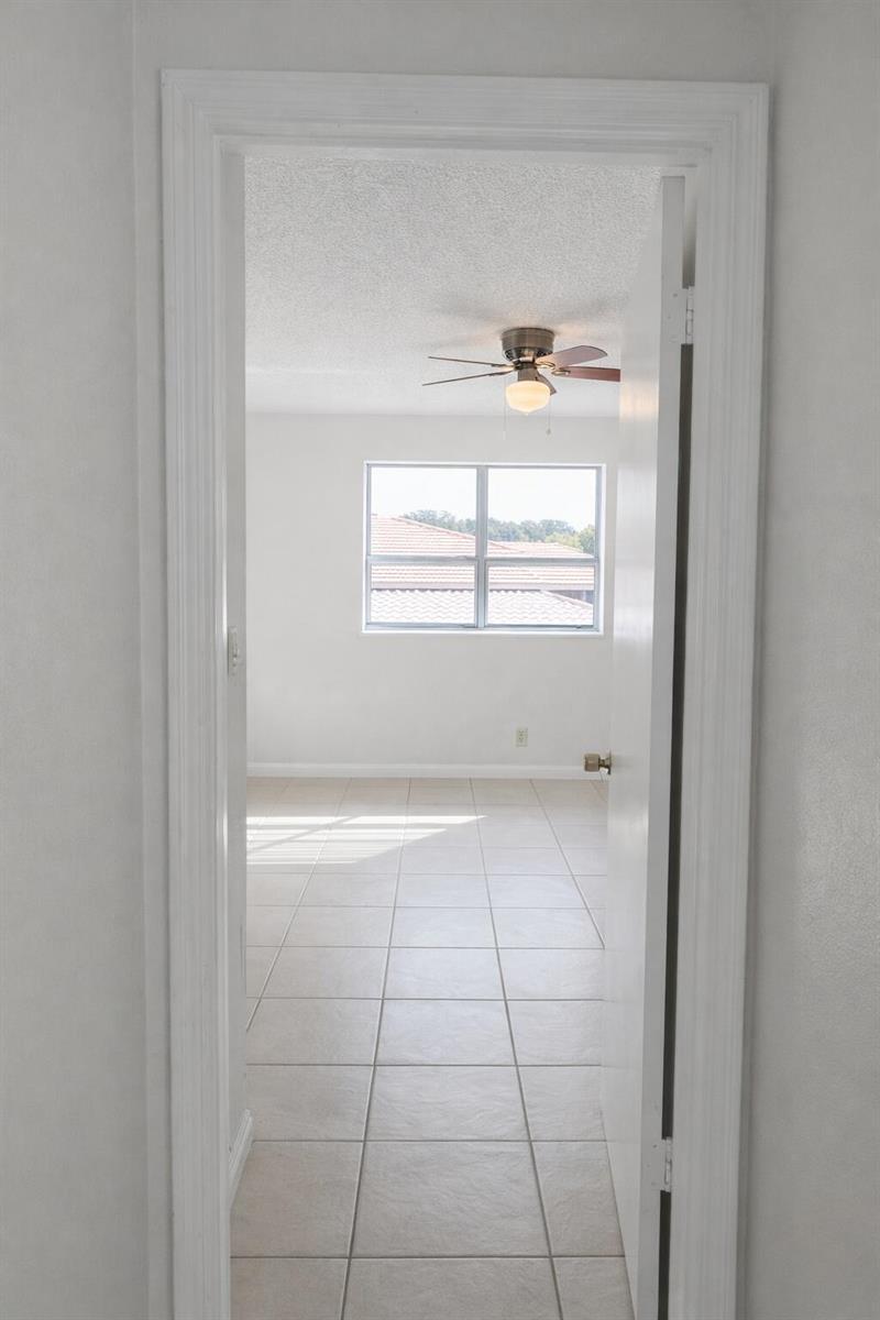 Building Photo - 2926 S University Dr