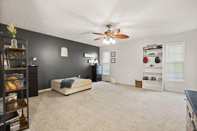 Building Photo - 76 Waterford Way