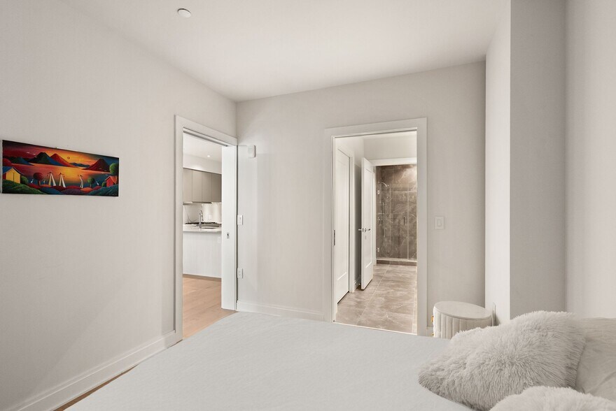 Building Photo - 1427 Rhode Island Ave NW