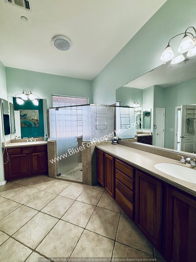 Building Photo - 732 W Burntwater Dr