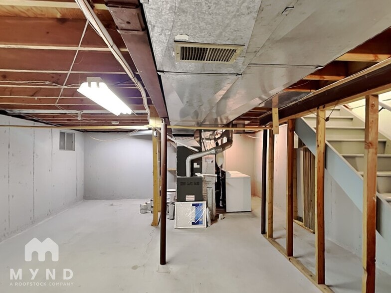 Building Photo - 12446 E Amherst Cir