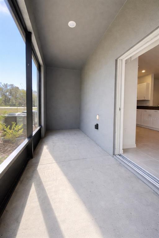 Building Photo - 6090 Shiner St