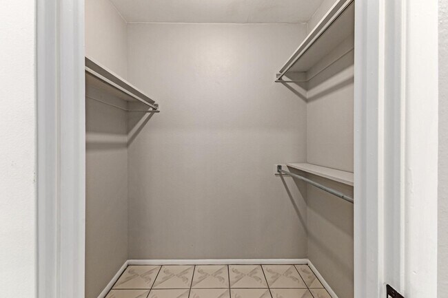 Building Photo - 13066 N 100th Dr