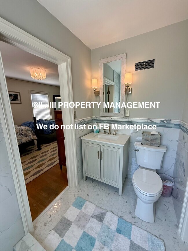 Building Photo - 1314 W Red Bridge Rd