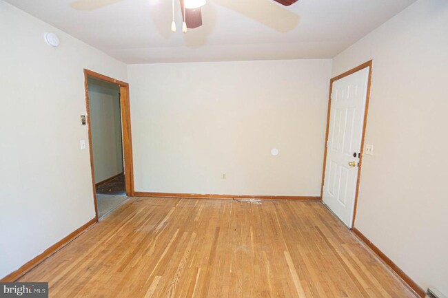 Building Photo - 5722 Rip Wil Dr