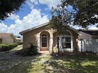 Building Photo - 404 San Gabriel St