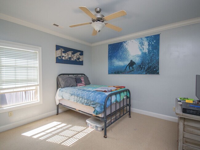 Building Photo - Luxury Living in Canebrake – Spacious, Stylish & Perfectly Located!