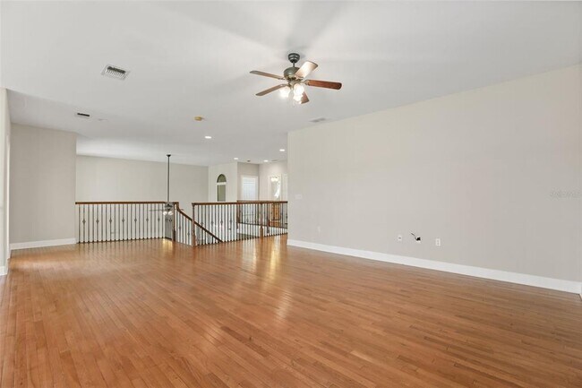 Building Photo - 5554 Palm Lake Cir