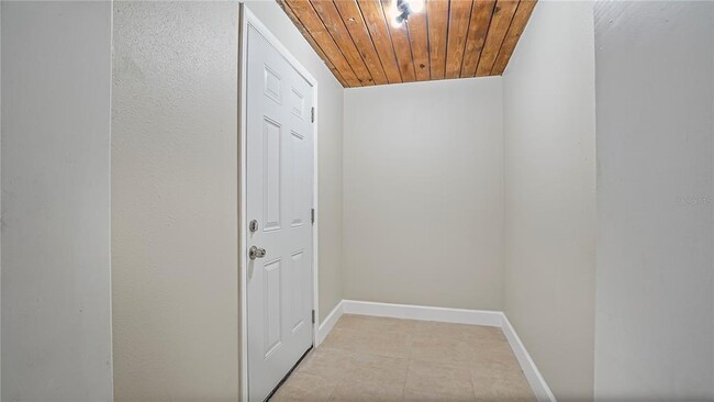 Building Photo - 5717 Lawndale Rd