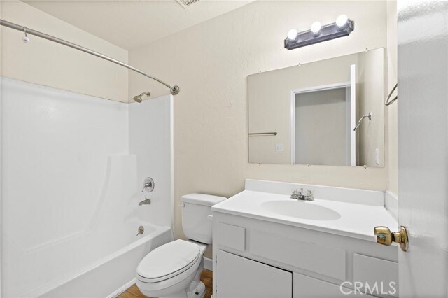 Building Photo - 229 W Escalones