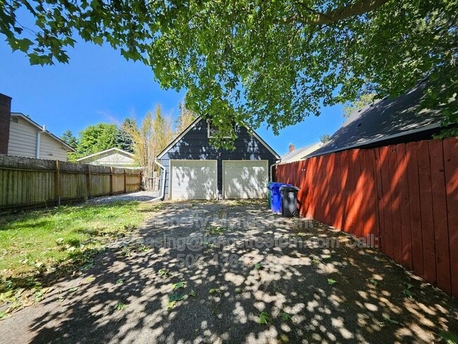 Building Photo - 7209 N McKenna Ave