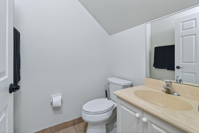 Building Photo - 1579 Frederick Small Rd