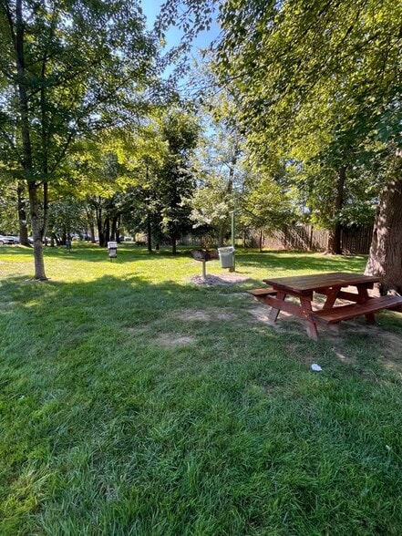 Building Photo - 9483 Fairfax Blvd