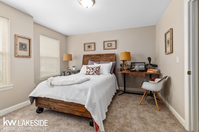 Building Photo - 11637 Squiers Blvd