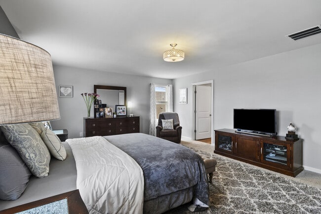 Building Photo - 20576 Smithfield Cir