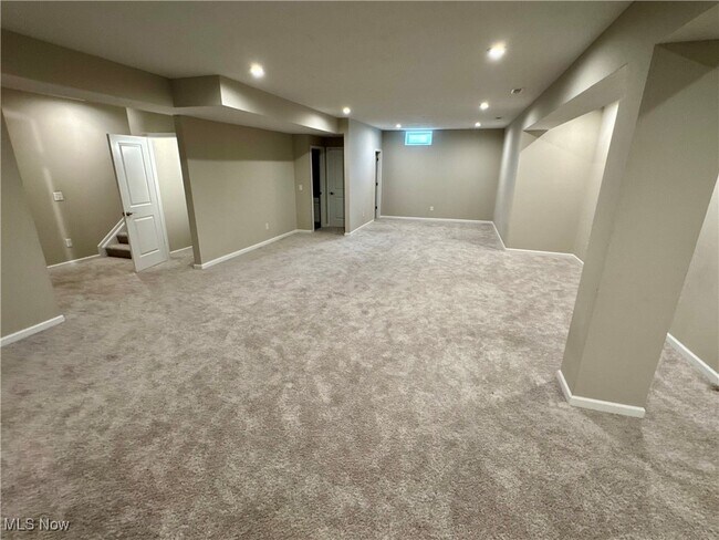 Building Photo - 23755 Rebecca Ln
