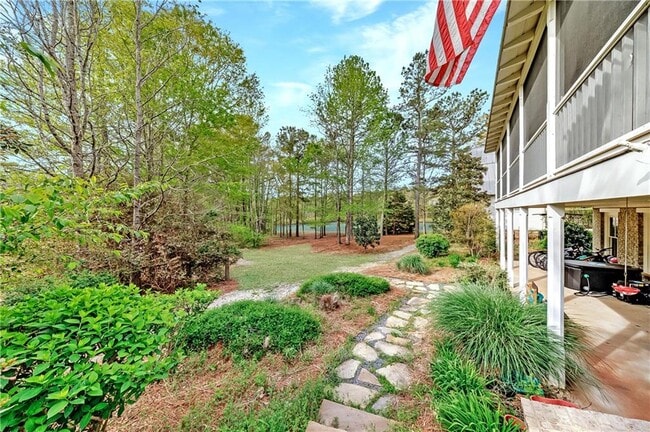 Building Photo - 1000 Loliver Ln