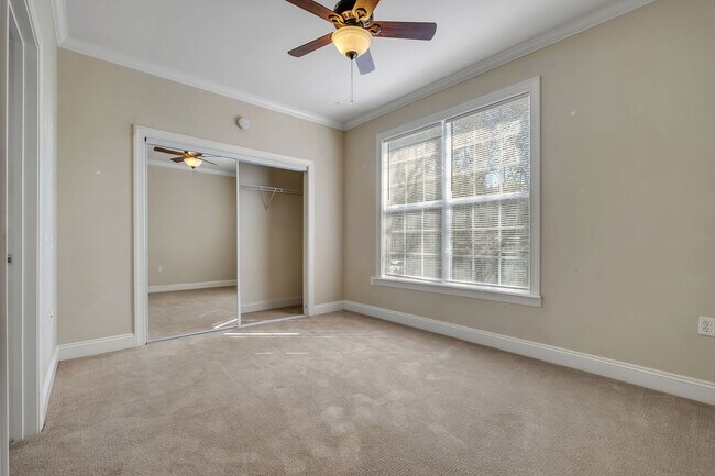 Building Photo - Midtown Tallahassee Townhome