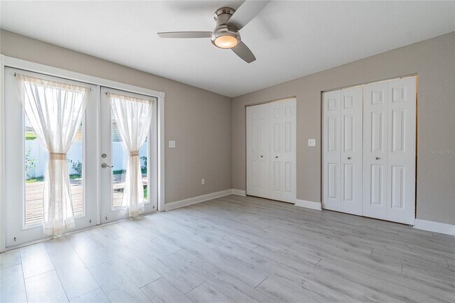 Building Photo - 4106 W Carmen St