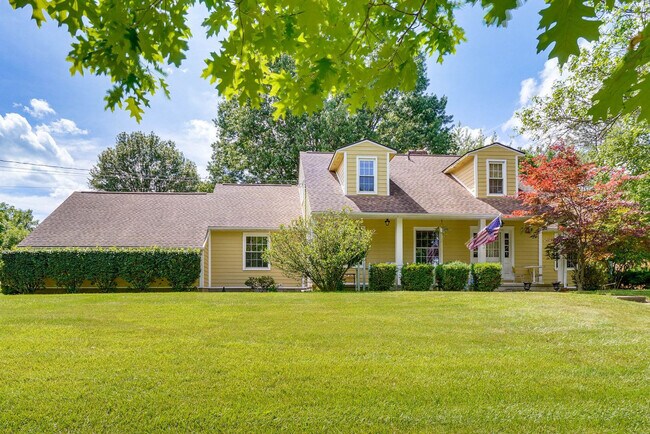Building Photo - 970 Sandy Ln