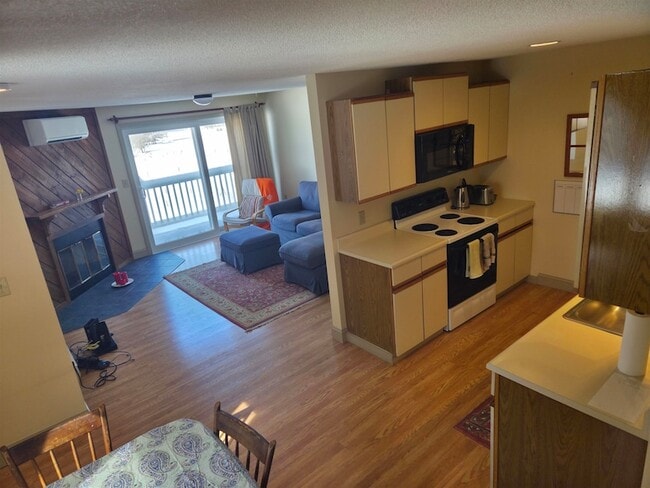 Building Photo - 112 Mountain River East Rd