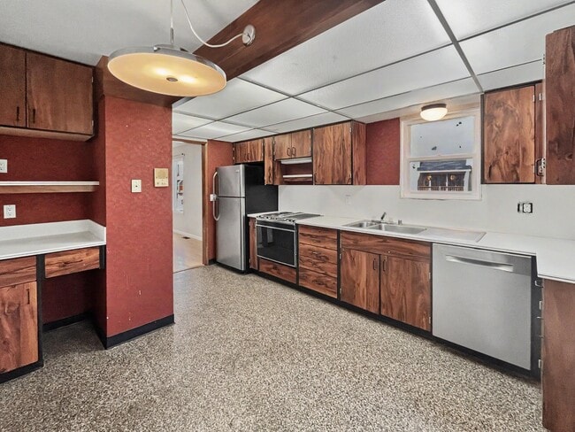 Building Photo - 3114 W 34th Ave