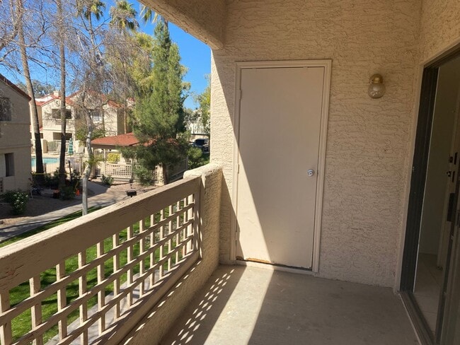 Building Photo - 2 Bedroom 2 Bath in Mesa