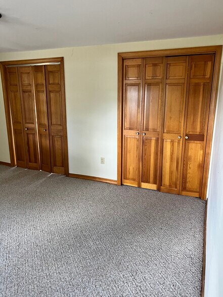 Building Photo - 175 Gleasondale Rd