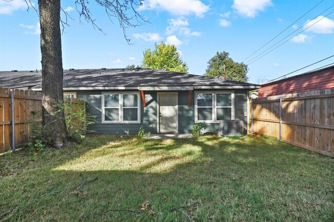 Building Photo - 410 S Mirick Ave