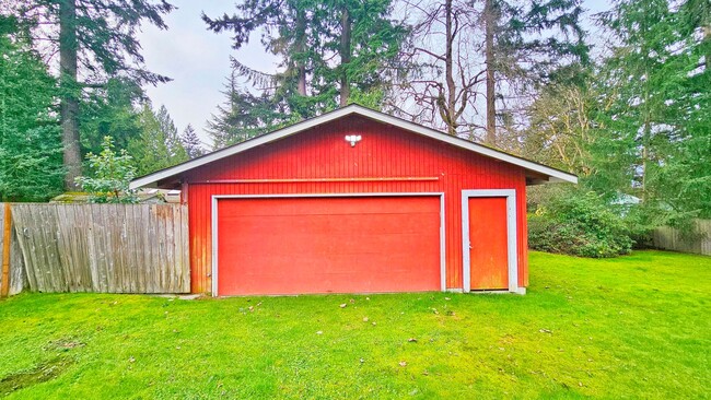 Building Photo - Beautiful 3 Bedroom 2 Bath Home in Kirkland