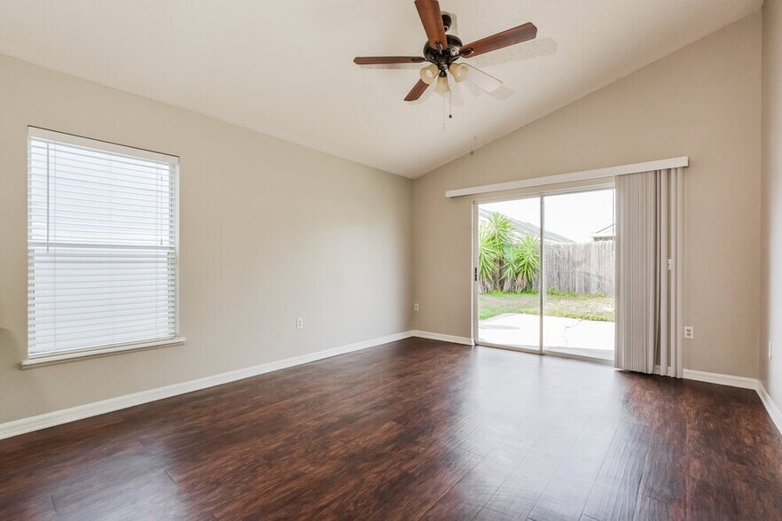 Building Photo - 10315 Lecon Branch Ct