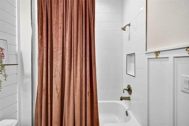 Building Photo - 14531 Woodland Spur Dr