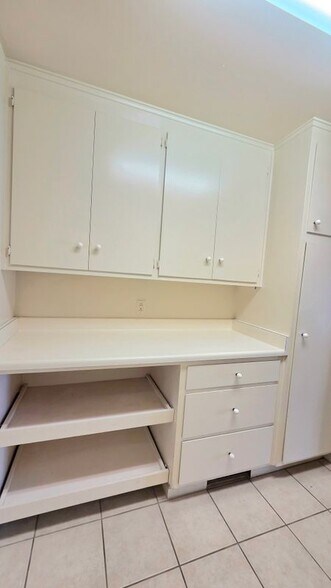 Building Photo - 6480 Havenside Dr