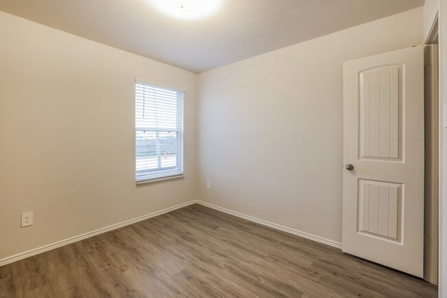 Building Photo - 21622 Mamba Wy