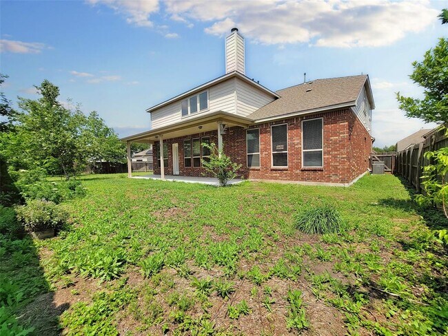 Building Photo - 1008 Rowland Cove