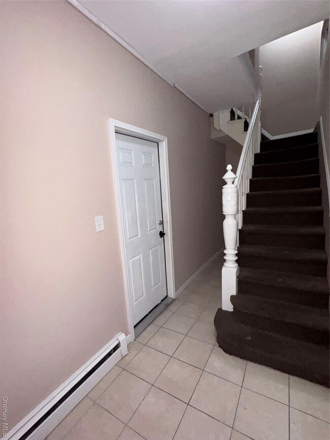 Building Photo - 3951 De Reimer Ave