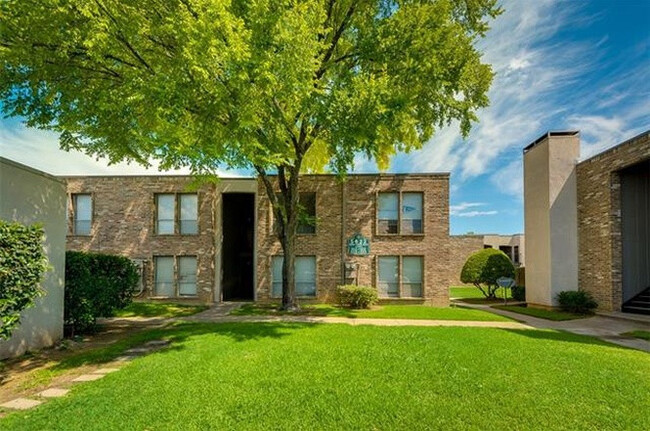 Building Photo - Boca Raton 221