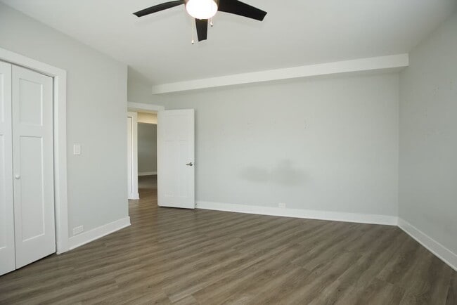 Building Photo - 735 Judson Ave