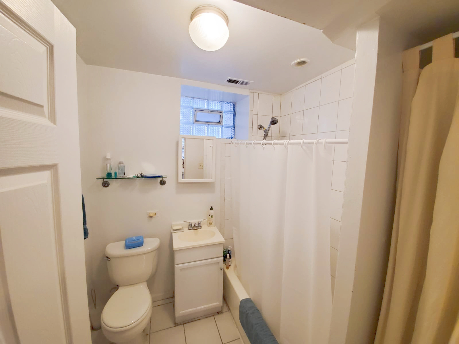 Bathroom - 2076 N Campbell Ave