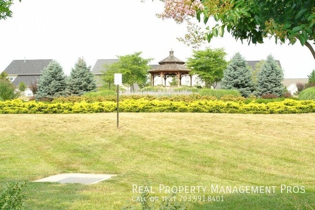 Building Photo - 11918 Hayes Station Way