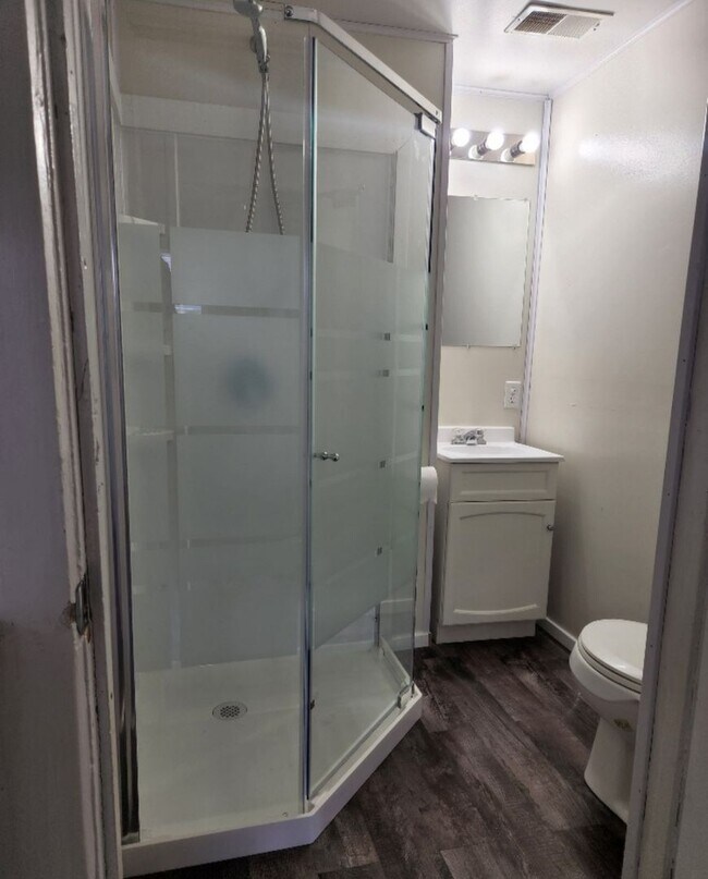 Building Photo - 314 S State St