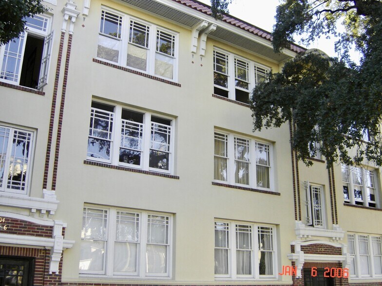 Building Photo - 2603 Milam St