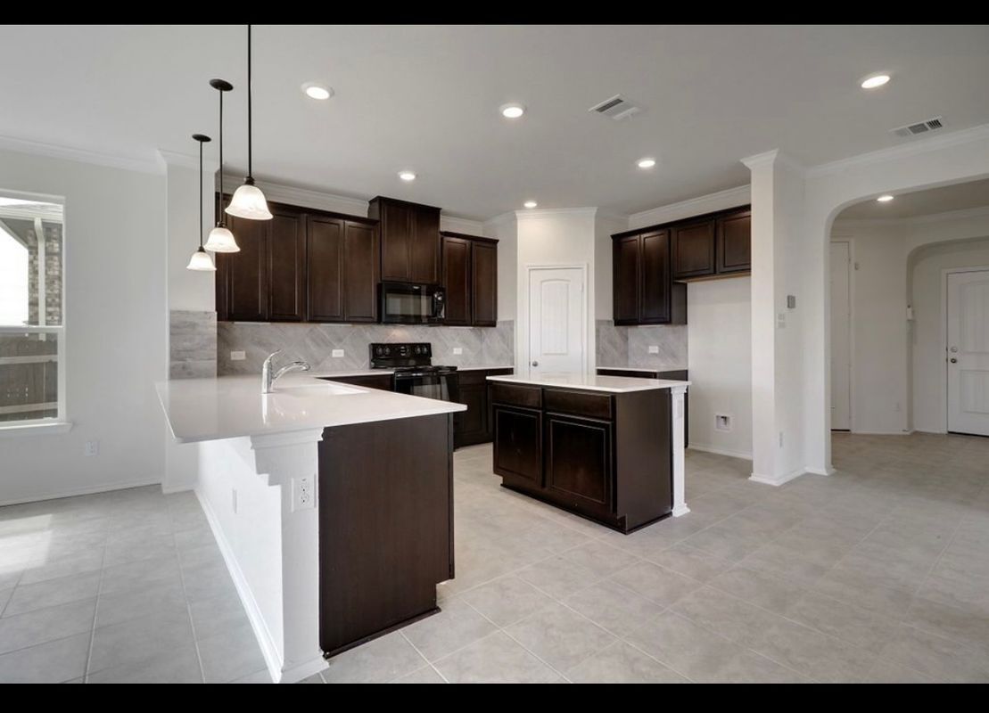 Building Photo - 124 Rocroi Dr
