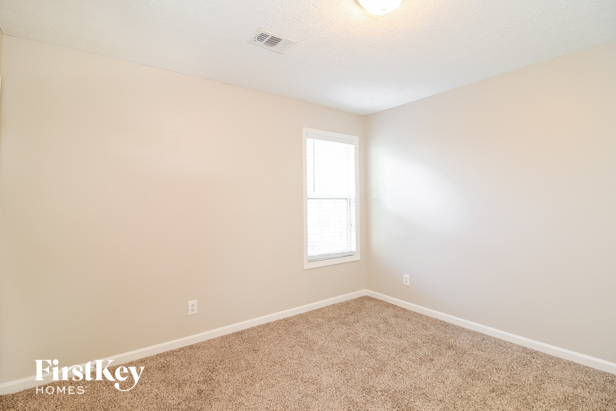 Building Photo - 763 Ives Way NW