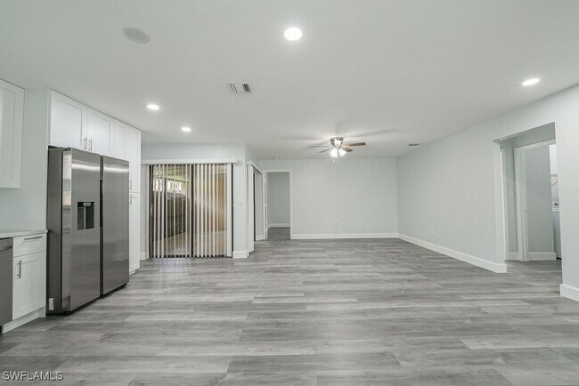 Building Photo - 2151 42nd St SW
