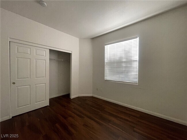 Building Photo - 8000 W Badura Ave