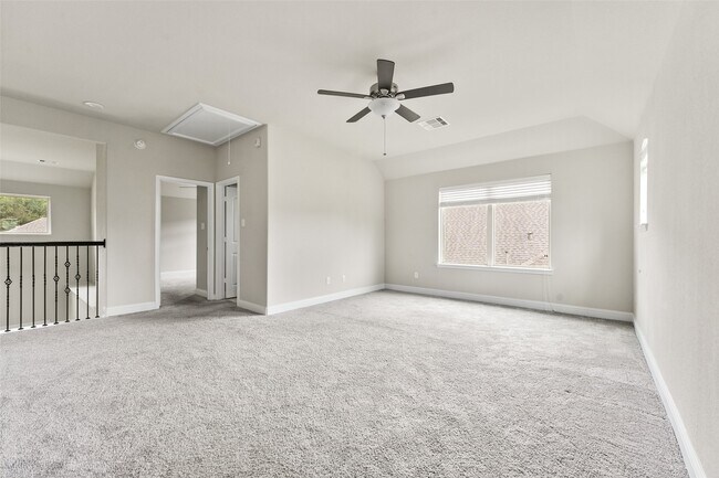 Building Photo - 190 Bloomhill Pl